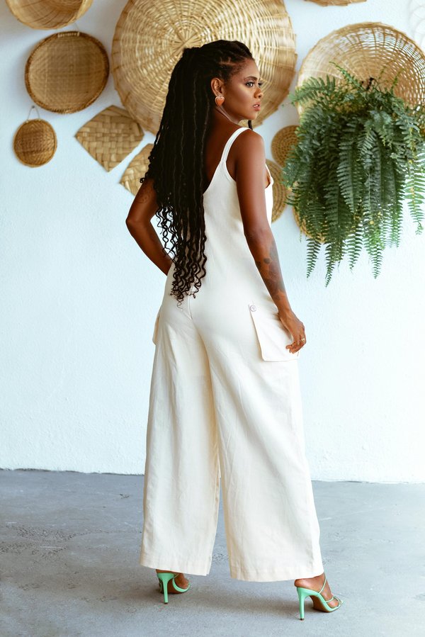 Combinaisons pantalon cérémonie femme : élégance assurée